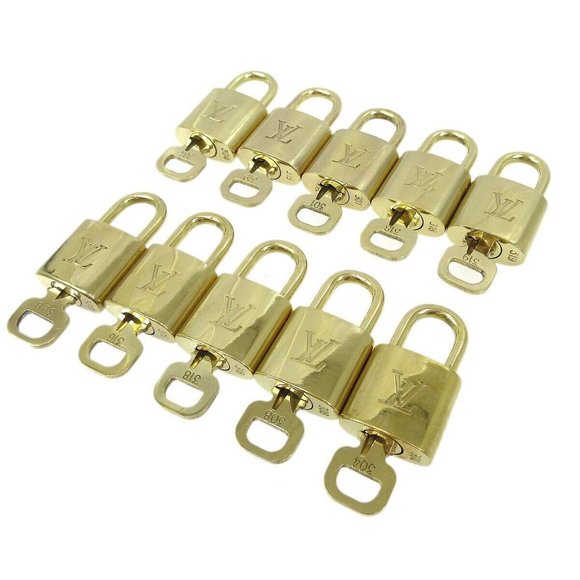 LOUIS VUITTON Padlock & Key Bag Accessories Charm 10 Piece Set Gold - Picture 1 of 1